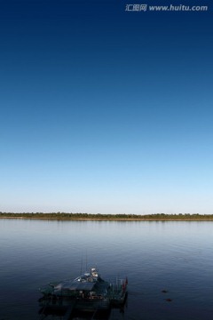 黑龙江 水面