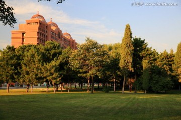 内蒙古大学