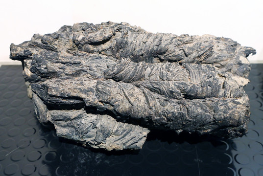 绳状熔岩标本