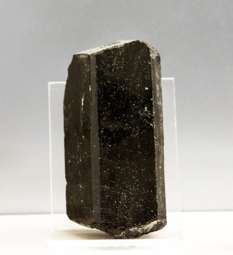 黑色电气石标本