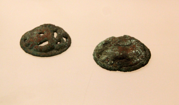 汉代圆形铜扣
