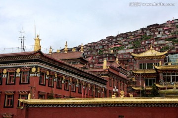 藏区民居