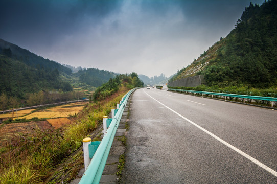 道路