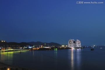 三亚湾凤凰岛夜景