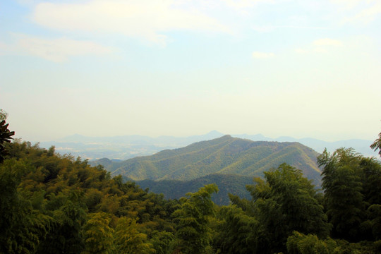 群山 蓝天 白云