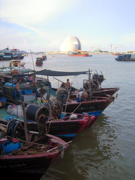 珠海香洲渔港水域景色