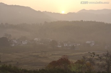 逆光下的风景