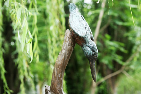 翠鸟 铜雕塑