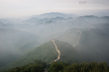 长峪城村明长城 云雾迷蒙