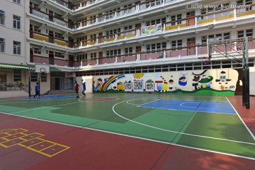 幼儿园篮球场