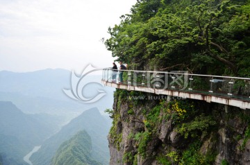 张家界天门山玻璃栈道