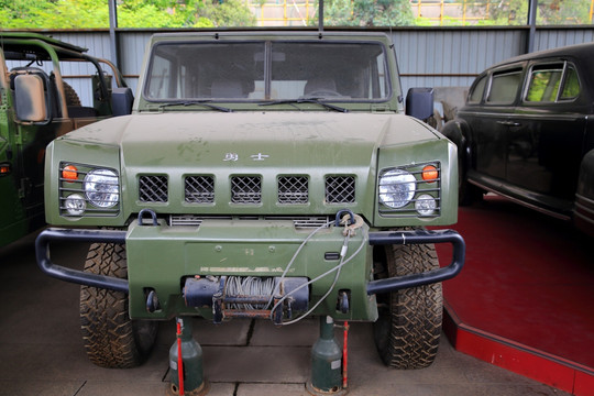 軍車
