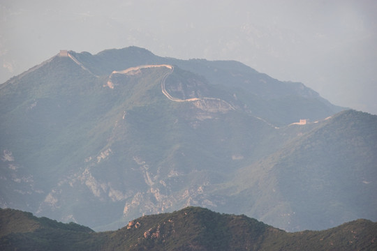 长峪城村明长城 雨雾迷蒙