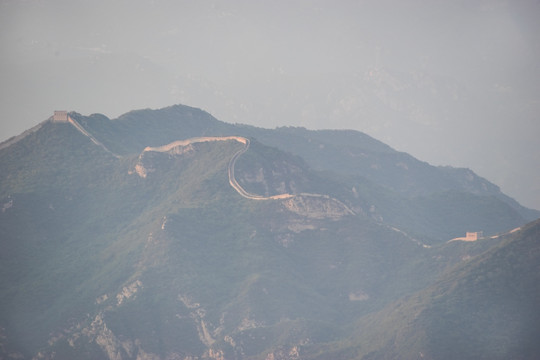 长峪城村明长城 雨雾迷蒙