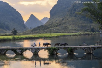 广西靖西鹅泉风光