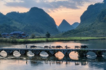 广西靖西鹅泉风光