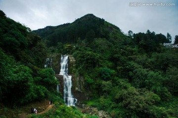 青山瀑布