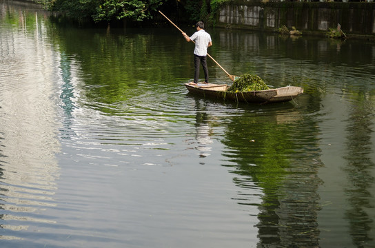 清理河道