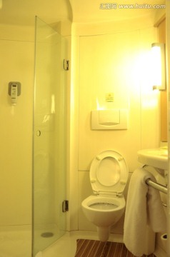 酒店一体式卫生间