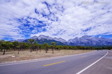 玉龙雪山