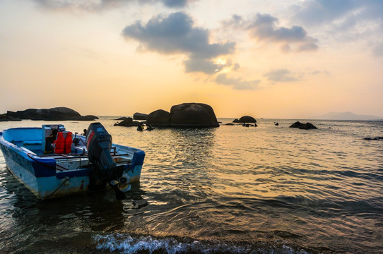 大海冲锋舟