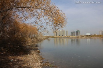 河边都市