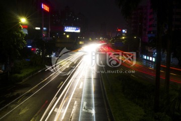 夜景车灯车轨