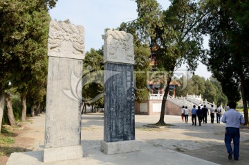 鲁西北烈士陵园纪念碑