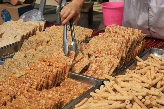 芝麻糖 花生糖 沙琪玛 冻米糖