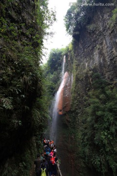 峡谷 瀑布