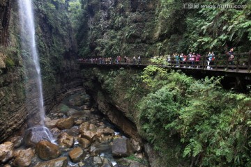 峡谷 瀑布 溪流