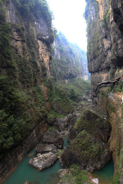 悬崖峭壁 峡谷