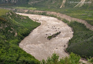 雅鲁藏布大峡谷