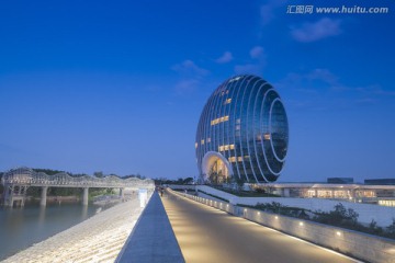 日出东方酒店