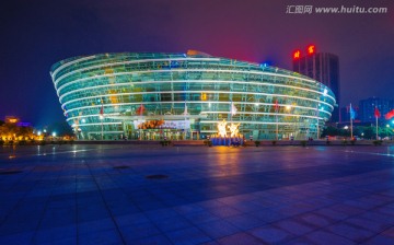 东莞玉兰大剧院 夜景