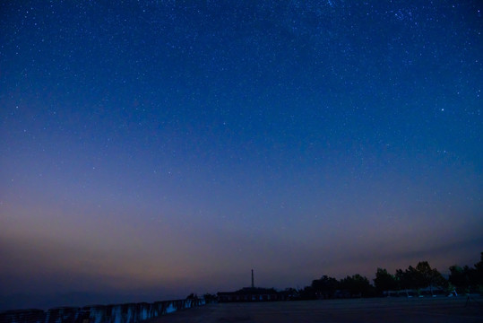 山间星空