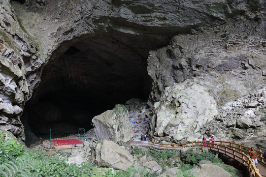 巴马百魔洞 石灰岩溶洞