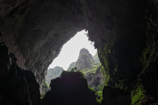 巴马百魔洞 石灰岩溶洞