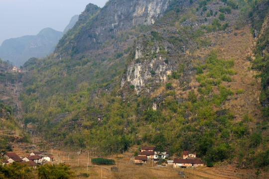 山峰山谷