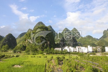 广西巴马风光 盘阳河 村庄