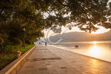 河畔风景 富春江畔