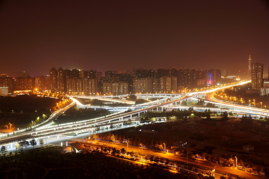 郑州郑东新区CBD车流夜景