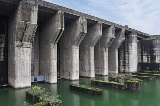 都江堰紫坪铺大坝