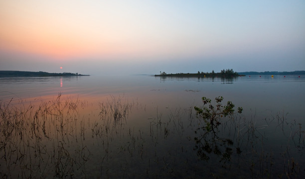 湖泊 夕阳