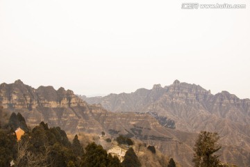 山峦叠嶂