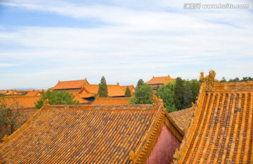 北京故宫金色琉璃屋顶