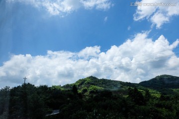 蓝天白云 山峰 山坡