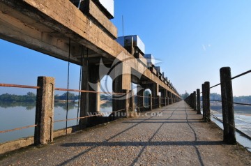 水利工程 拦河坝 老建筑