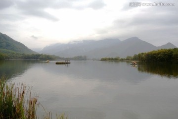 晨曦中的大九湖