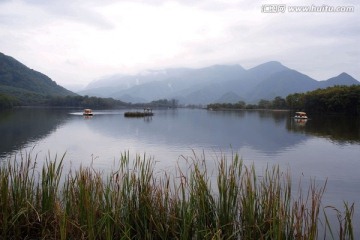 大九湖泛舟